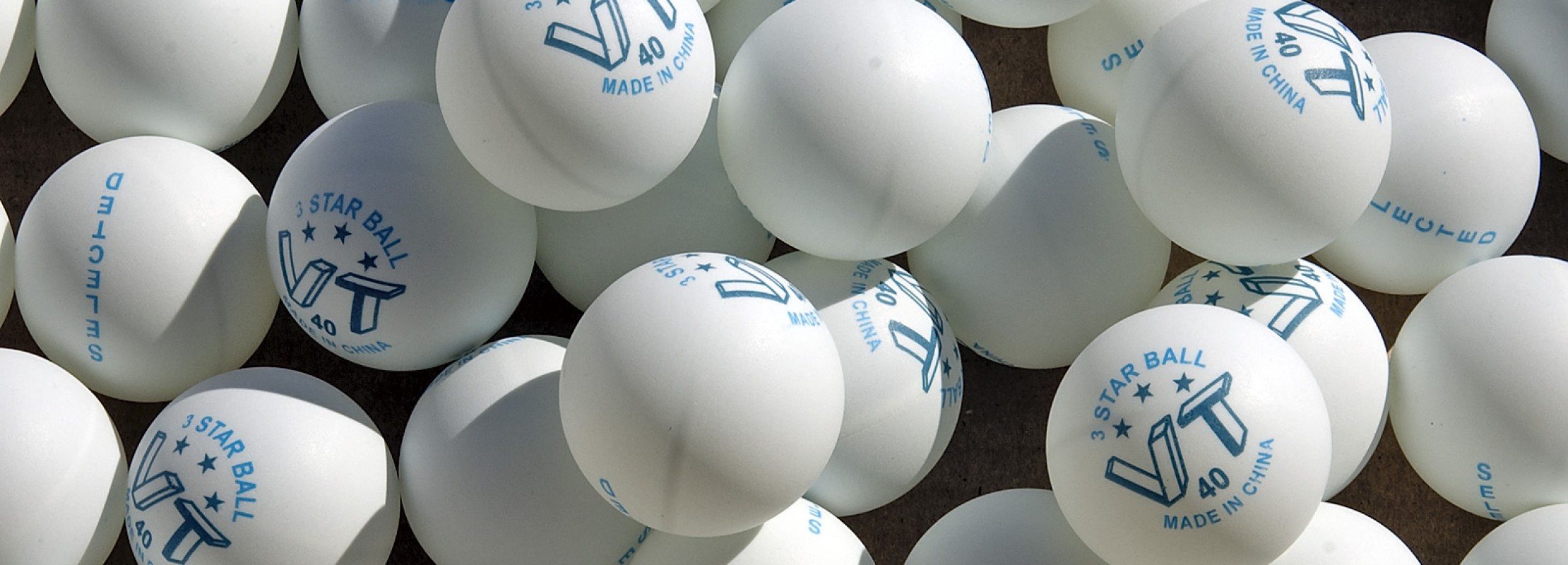 Теннисные шарики в попу: 1000 роликов по теме